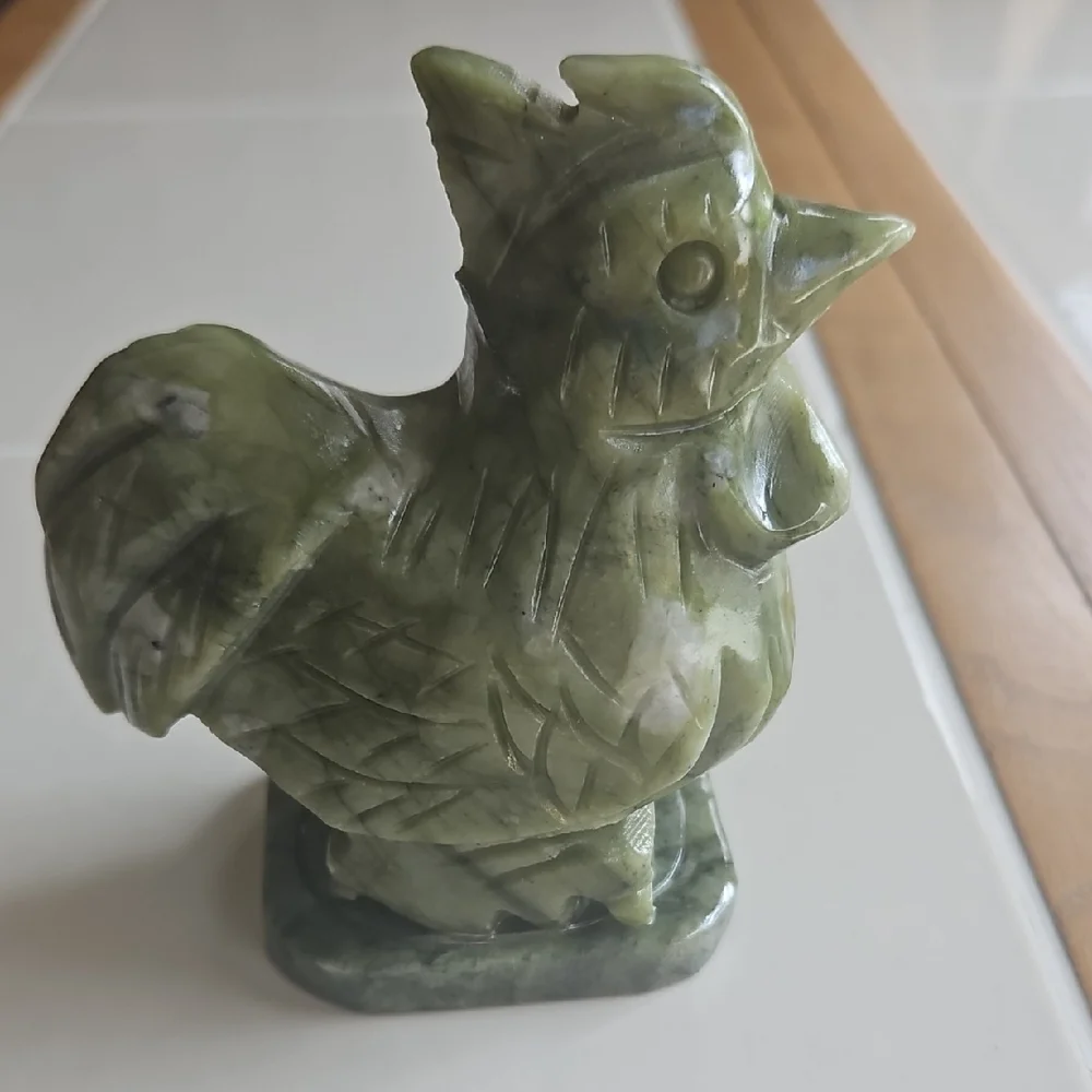 Green Stone Bird Figurine - Picture 3 of 4